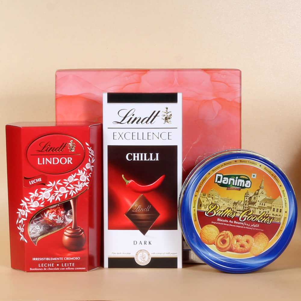 Love Hamper of Lindt Lindor Cookies