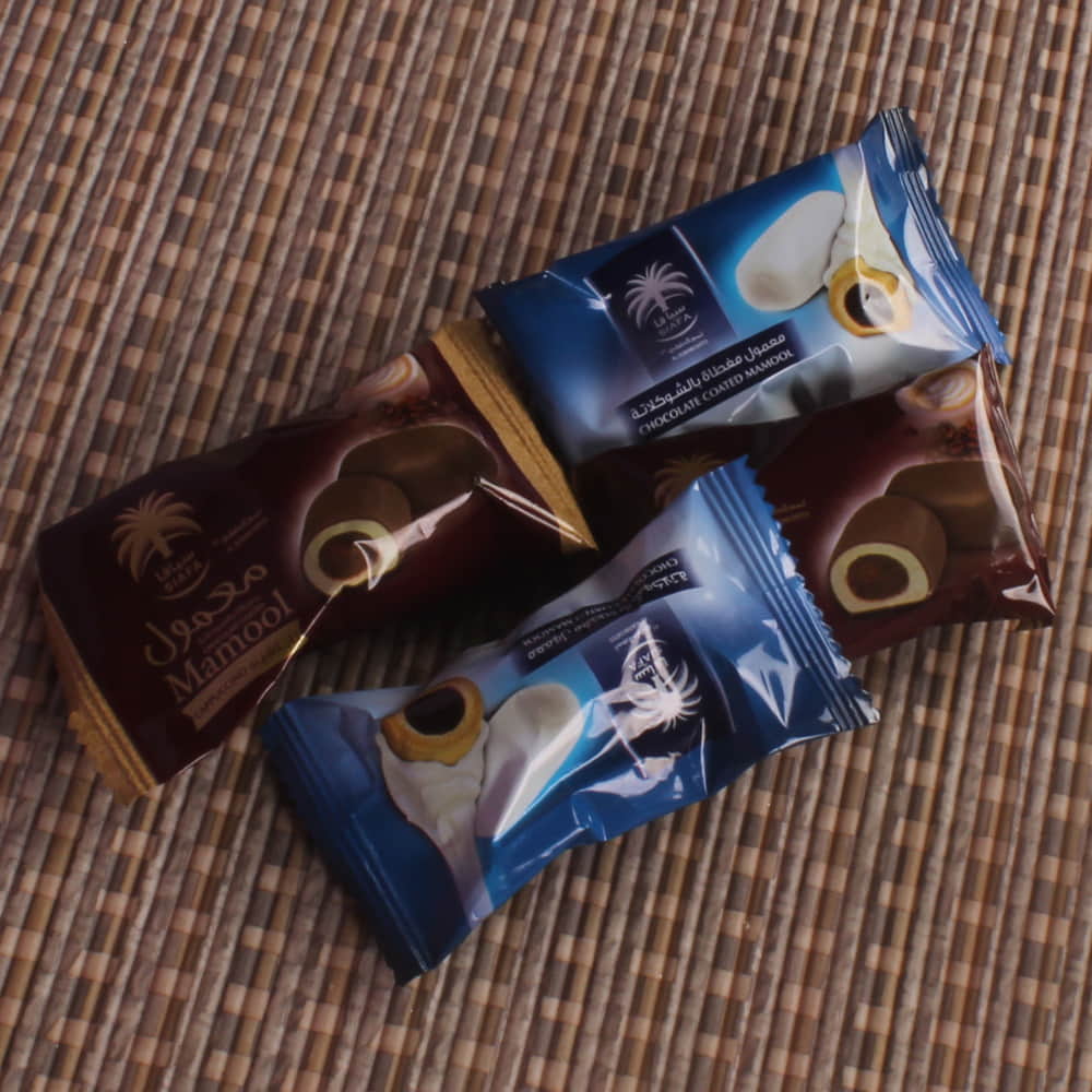 Diwali Hamper of Choco Dates and Biscuit Dates with Greeting Card