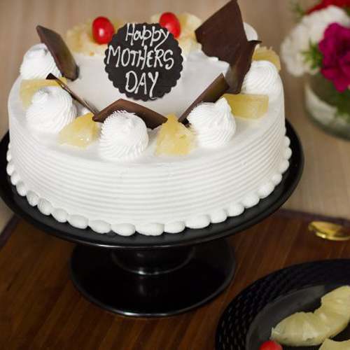 Eggless Pineapple Cake for Mom