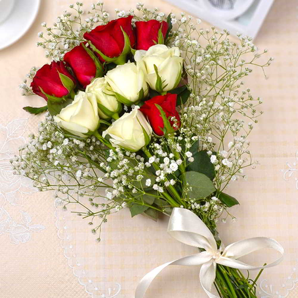 Red and White Roses Bouquet for Mom