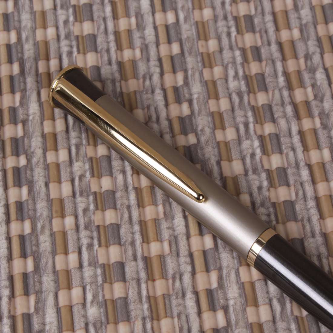 Personalized Grey Shiny Pen