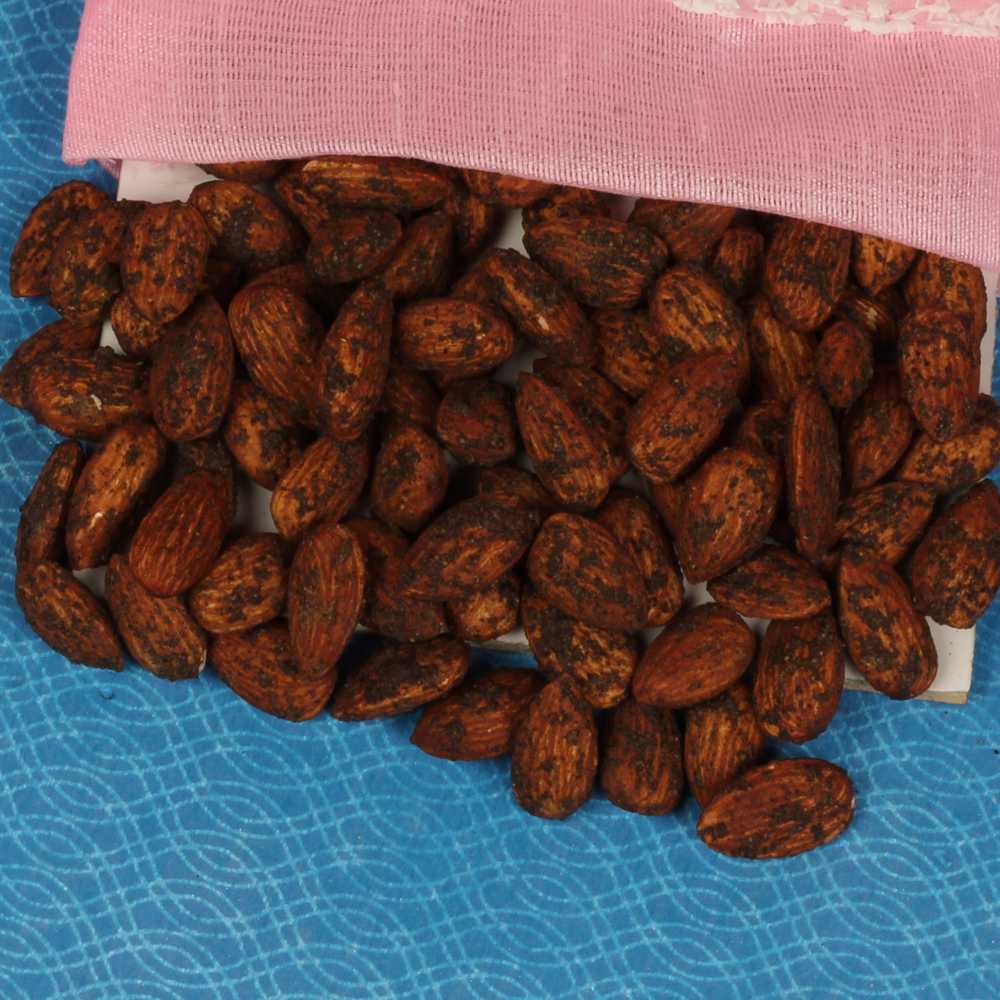 Black Pepper Flavor Almonds with Rakhi