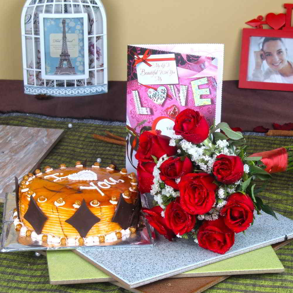 Yummy Butterscotch Cake with Roses Bouquet and Love Greeting Card