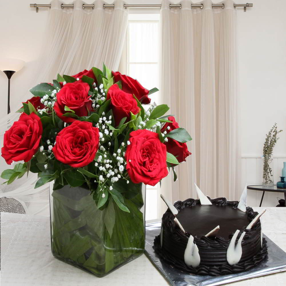 Valentine Special Vase of Red Roses and Chocolate Cake