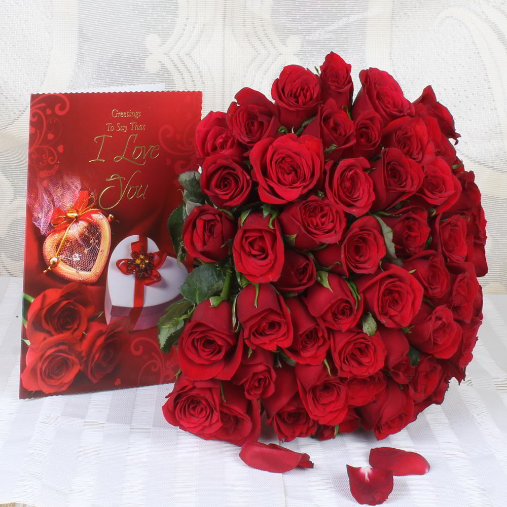 Valentine Gift of Romantic Red Roses with Love Greeting Card ...