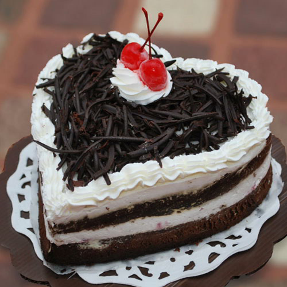 Heartshape Black Forest Cake for Mumbai