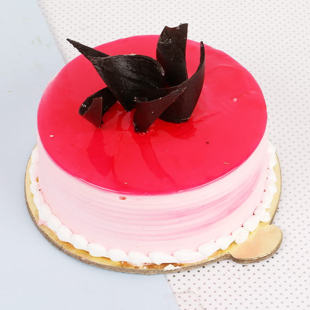Fresh Cream Strawberry Cake Online for Mumbai