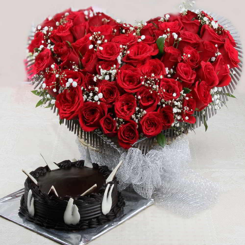 Heart Shaped Red Roses Basket with Chocolate Cake for Mumbai