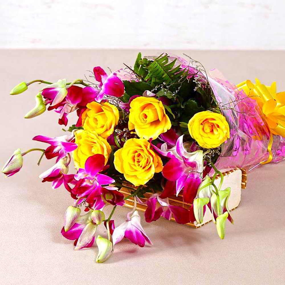 Bouquet of Orchids and Roses for Mumbai