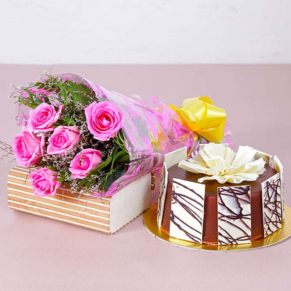 Six Pink Roses Hand Tied Bouquet with Half Kg Round Chocolate Cake for Mumbai