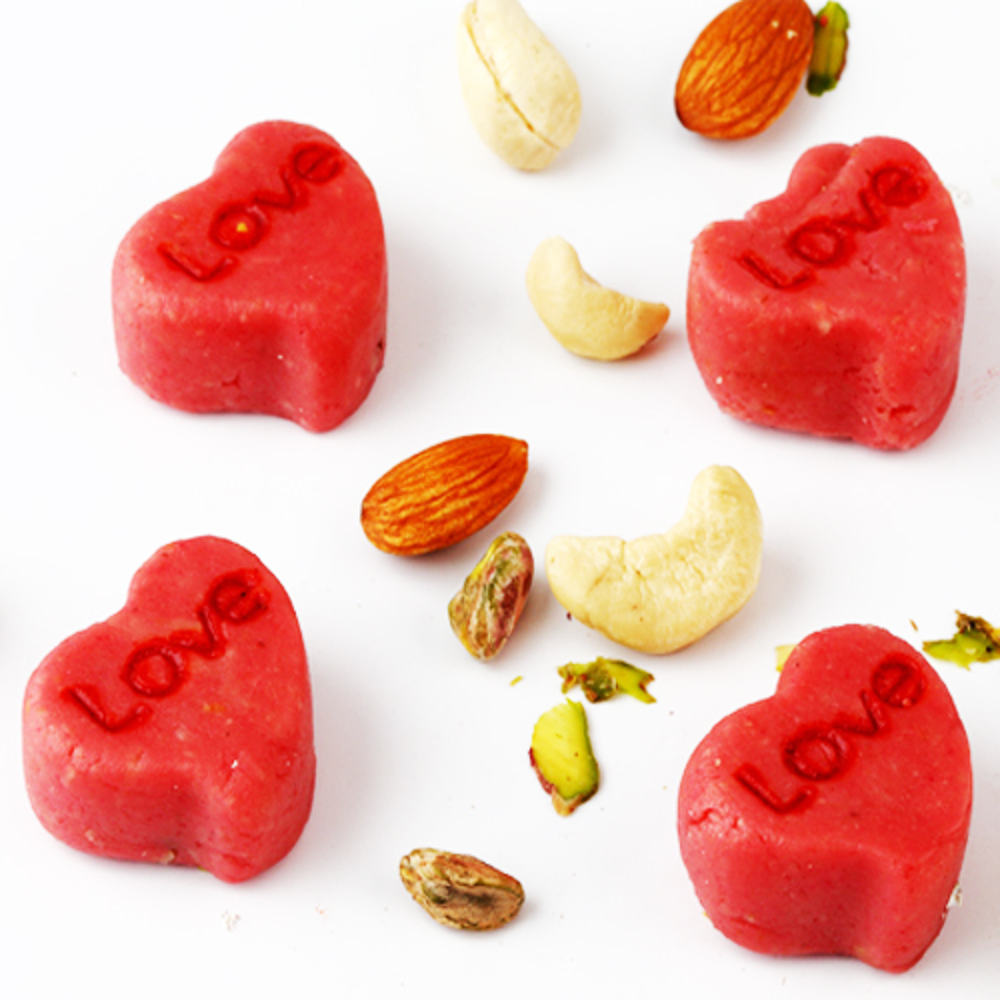 Ghasitarams Sweets Love Strawberry Hearts 400 gms