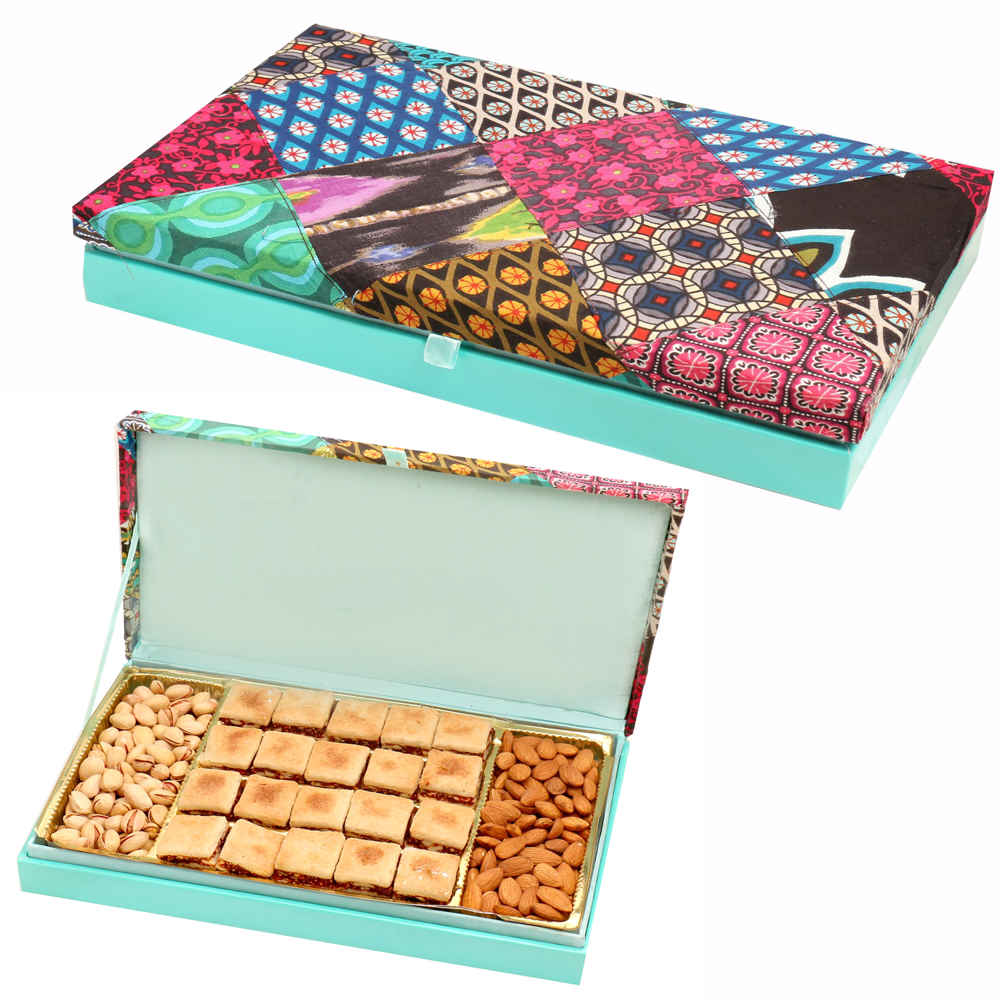 Festive Wooden Hamper box with Baked Anjeer Bites , Almonds and Pistachios