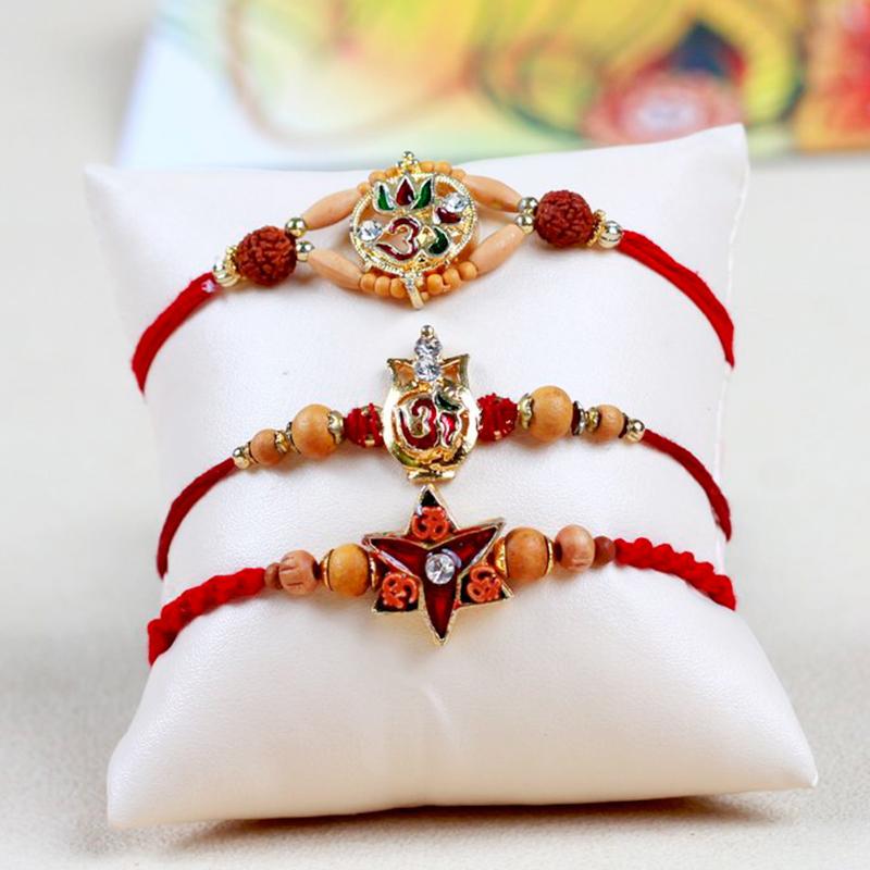 Rakhis with Dryfruits Gift Hamper