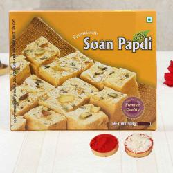 Holi Bhaidooj Tikka - Bhai Dooj Express Gift of Yummy Soan Papdi