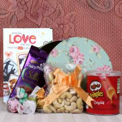 Valentine Romantic Hampers For Him - Dryfruit and chocolate hamper for Valentines Day