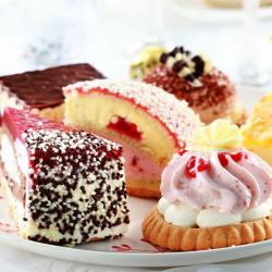 Send Assorted Pastries To Aligarh