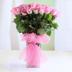 Send Flowers Gift Vase Arrangement of Pink Roses To Visakhapatnam