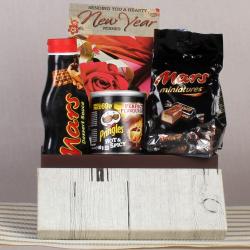 New Year Chocolates - Mars Chocolates N Pringle New Year Combo