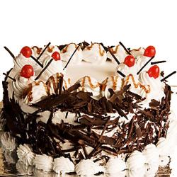 Fresh Cream Cakes - Small Black Forest Cake