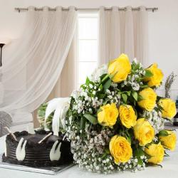 Anniversary Gifts for Brother - Lovely Yellow Roses with Half Kg Chocolate Cake