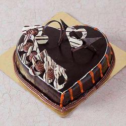 Anniversary Gifts Midnight Delivery - Rich Heart Shape Sugar Less Chocolate Cake