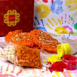 Holi Gifts - Jalebi Ghevar Sweet with Herbal Holi Colors and Masala Cashew Nuts