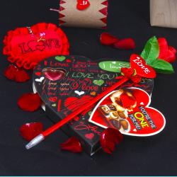 Romantic Gift Hampers for Her - I Love You Valentine Combo