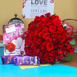 Send Valentines Day Gift Red Roses Bouquet with Chocolate and Card To Goa