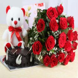 Valentine Flowers with Greeting Cards - Valentine Gift of Delightful Hamper for Special One