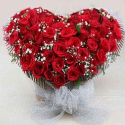 Basket Arrangement - Heart Shape Beautiful Arrangement of Red Roses