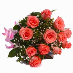 Roses - Aesthetic Bouquet of 12 Pink Roses
