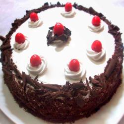 Midnight Cakes Delivery - Fresh and Tasty Black Forest Cake