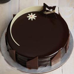 Send Fresh Cream Chocolate Truffle Cake To Gurgaon