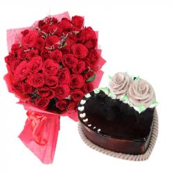 Valentine Heart Shaped Cakes - Romantic Roses with Eggless Heart Shape Cake For Love