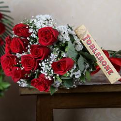 Flowers with Chocolates - Roses with Chocolate Hamper