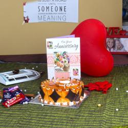 Send Anniversary Sweet Eggless Cake Treat To Trivandrum