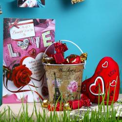Anniversary Romantic Gift Hampers - Love Greeting with Small Heart and Imported Toffees