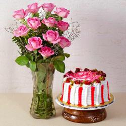 Mothers Day Special Pink Roses Vase with Strabery Cake