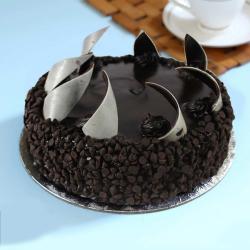 Anniversary Eggless Cakes - Eggless Round Chocó Chips Cake