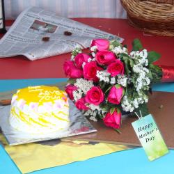 Mothers Day Gifts to Trivandrum - Awesome Gift of Cake and Roses Bouquet on Mothers Day