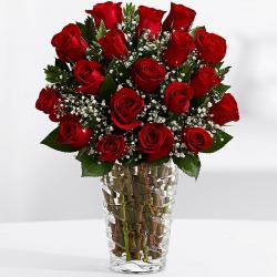 Valentine Flowers Arrangement - Eighteen Red Roses Vase for Valentine Day