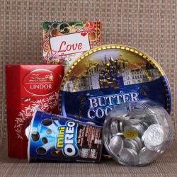 Valentines Romantic Chocolate Hampers - Valentines Day Exclusive Cookies and Chocolate Hamper