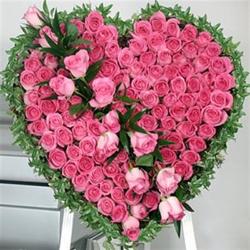 Long Size Flowers Arrangement - Spectacular Heart shap arrangement