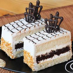 Send Butterscotch Pastries To Nilgiris