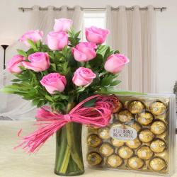 Valentine Fresh Flower Hampers - Stunning Valentine Gift of Ferrero Rocher Chocolate with Pink Roses