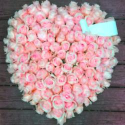 Valentine Heart Shaped Rose Arrangements - 101 Pink Roses In A Heart Shape