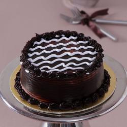 Send Cakes Gift Eggless Dark One Kg Chocolate Cake To Bokaro